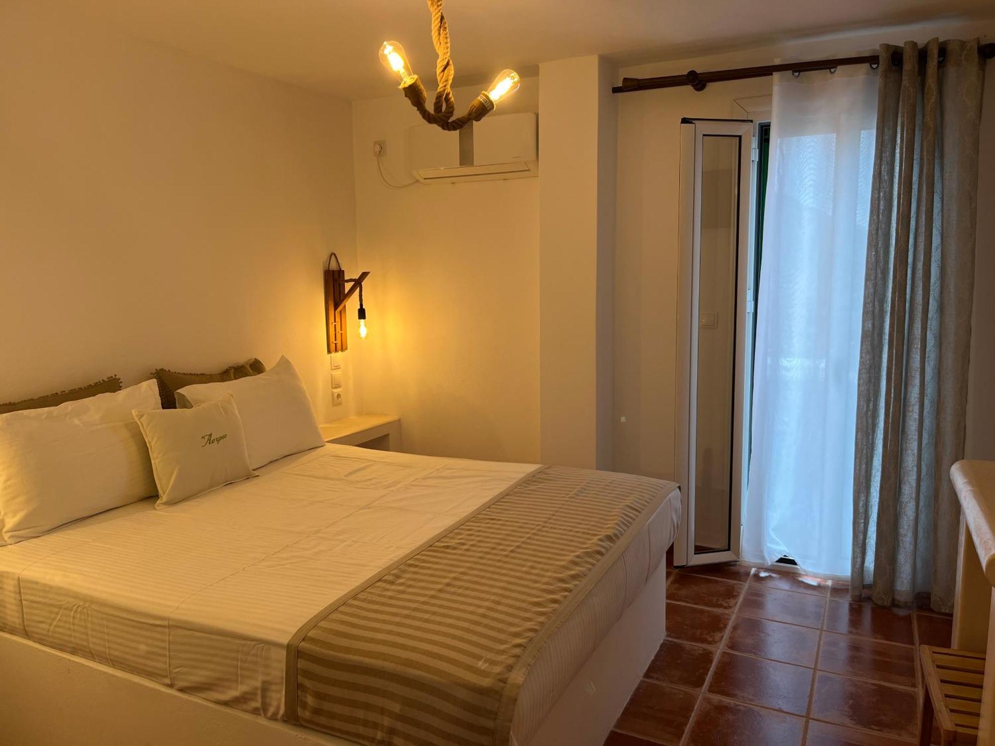 Astrio Suites Λιβάδι Εξωτερικό φωτογραφία
